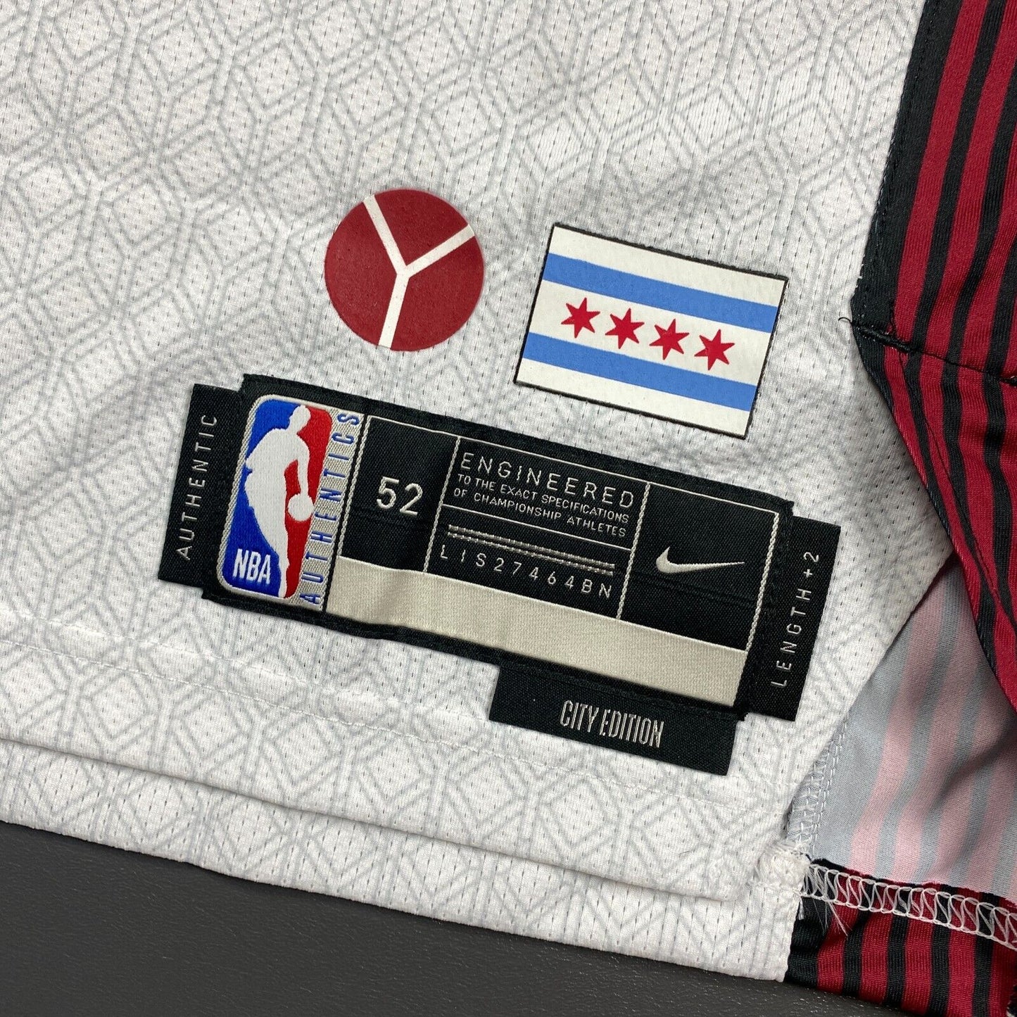 100% Authentic Zach Lavine Nike Bulls City Edition Jersey Size 52 XL Motorola