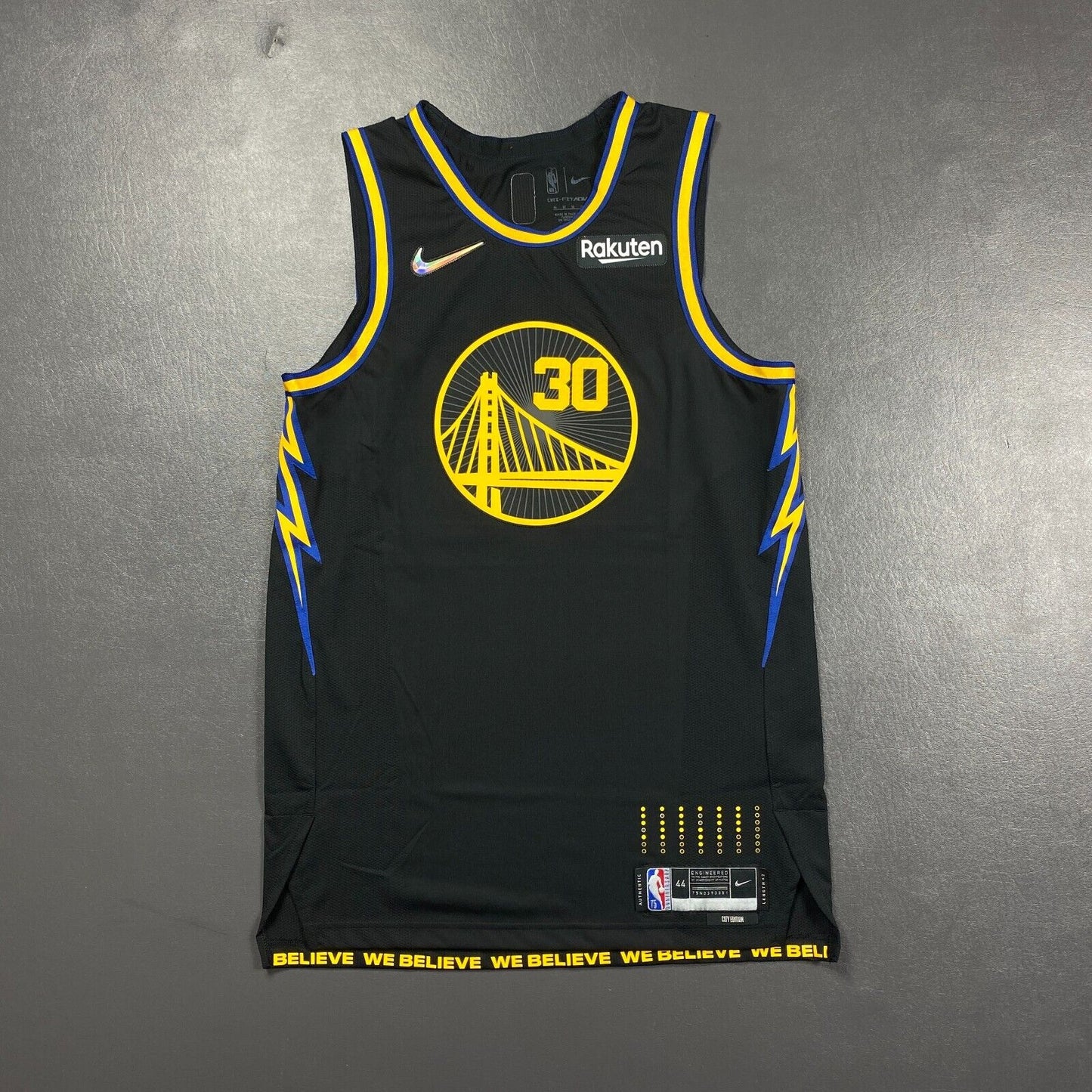 100% Authentic Stephen Curry Nike Warriors City Edition Jersey Size 44 M Mens