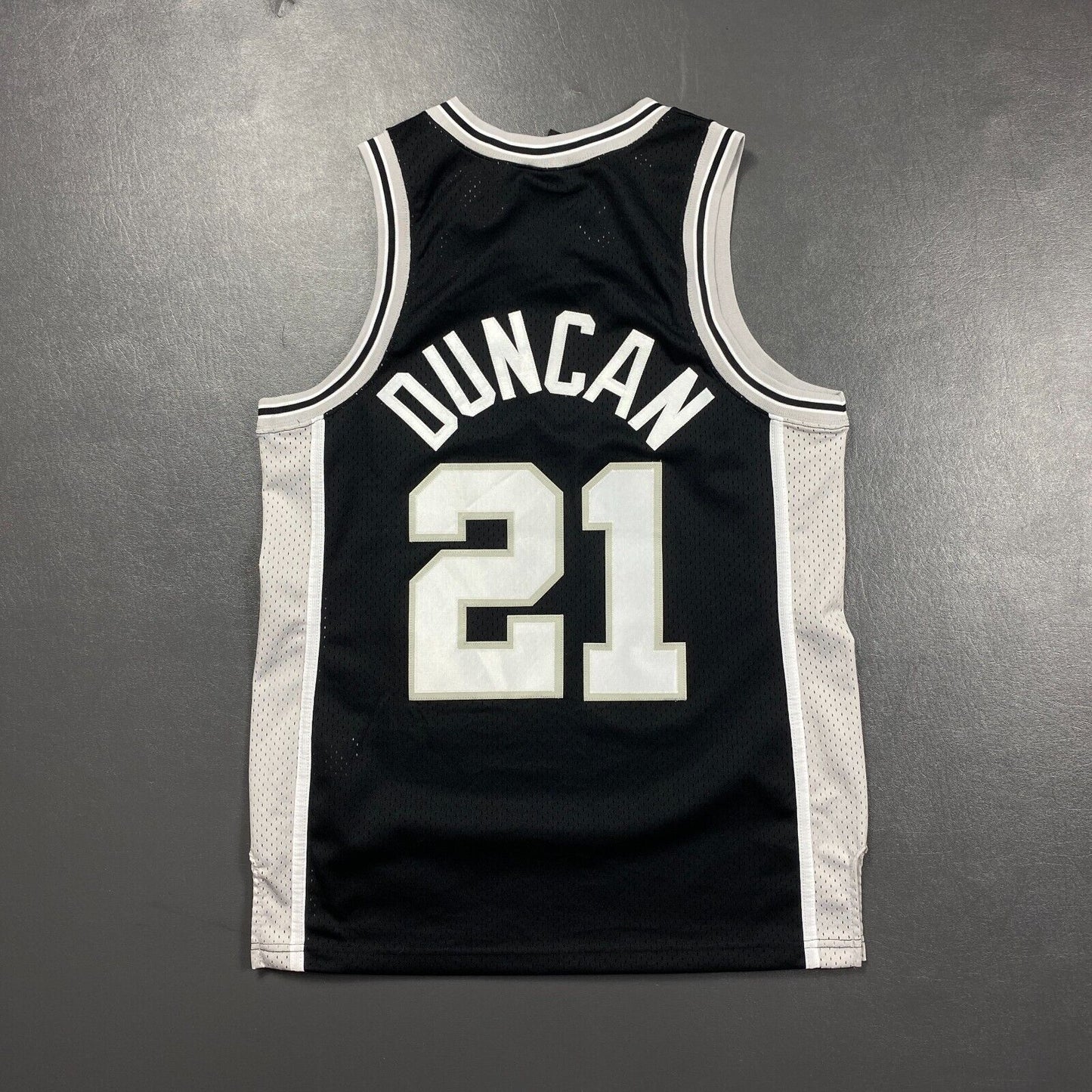 100% Authentic Tim Duncan Vintage Nike San Antonio Spurs Jersey Size M 40 Mens