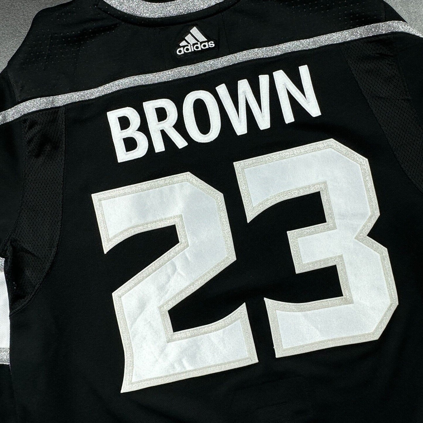 100% Authentic Dustin Brown Adidas Los Angeles Kings Jersey Size 60 Mens