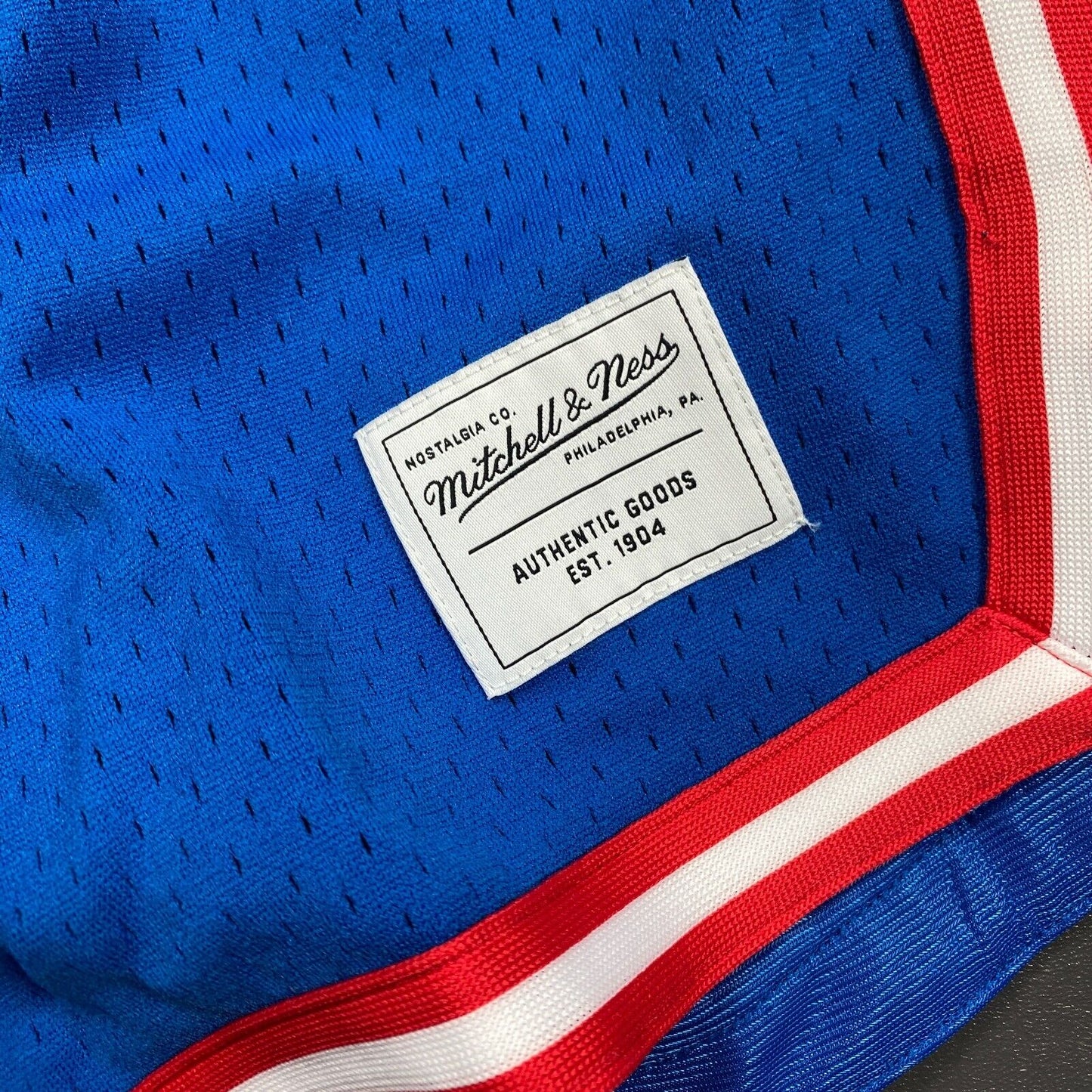 100% Authentic Mitchell & Ness Game Day Blue Red Shorts Size XS 76ers Colors