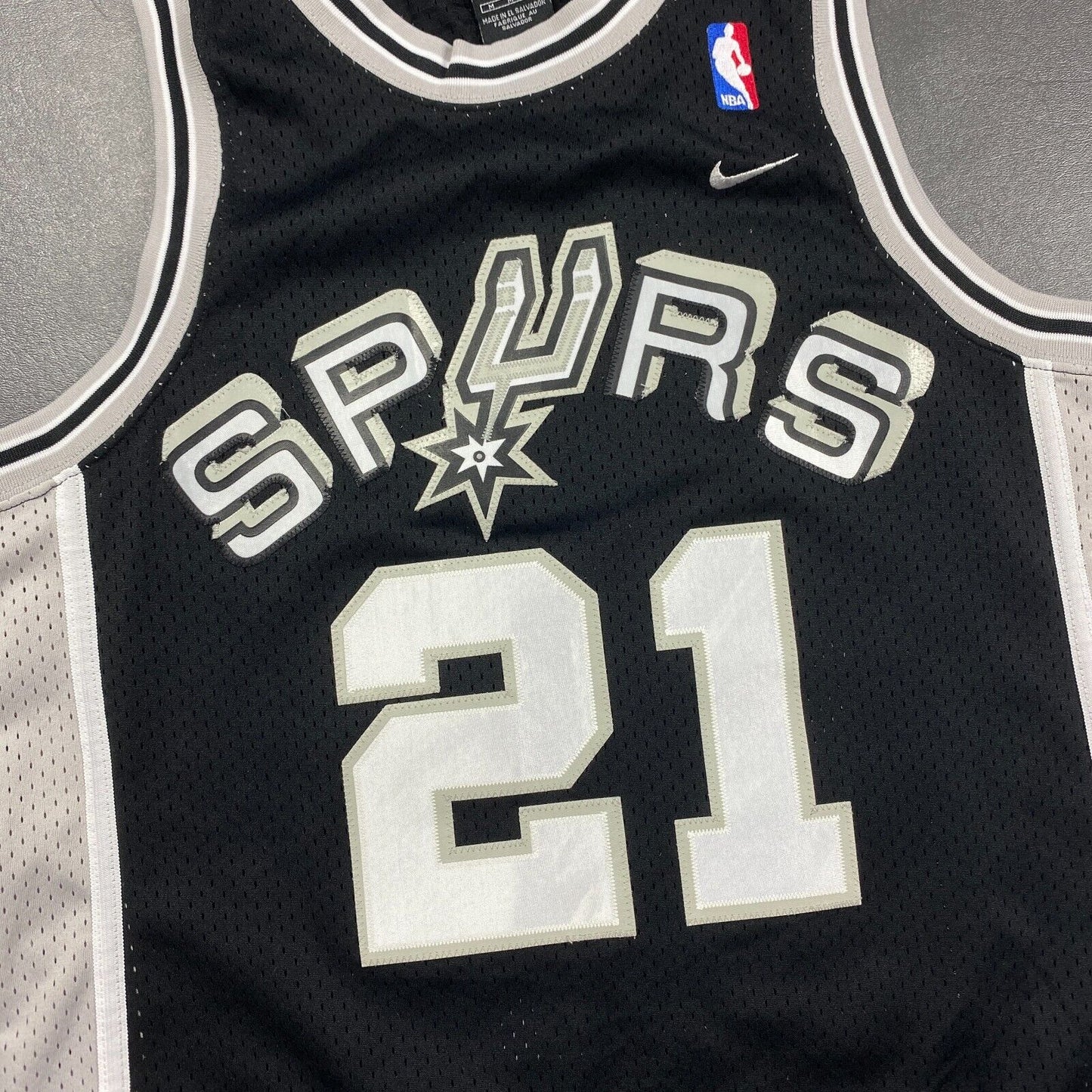 100% Authentic Tim Duncan Vintage Nike San Antonio Spurs Jersey Size M 40 Mens