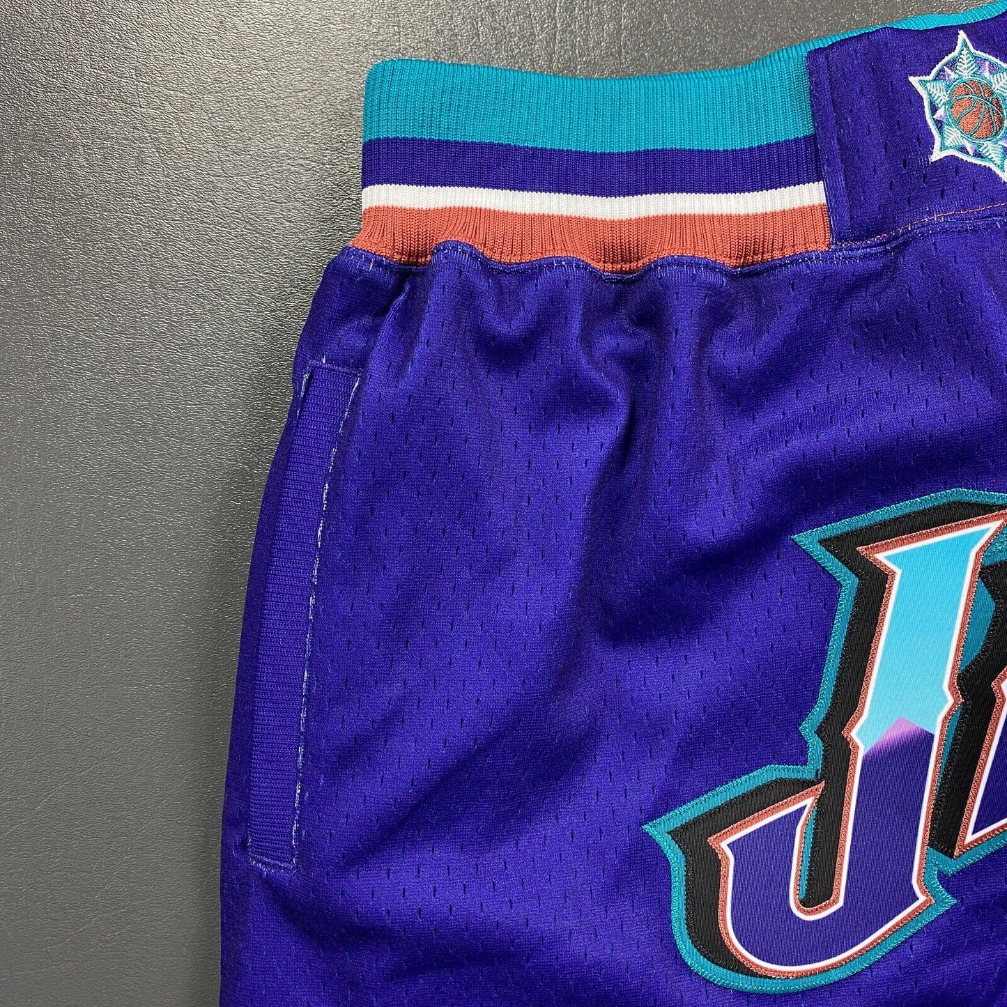 100% Authentic Just Don x Mitchell & Ness 96 97 Utah Jazz Shorts Size M Mens
