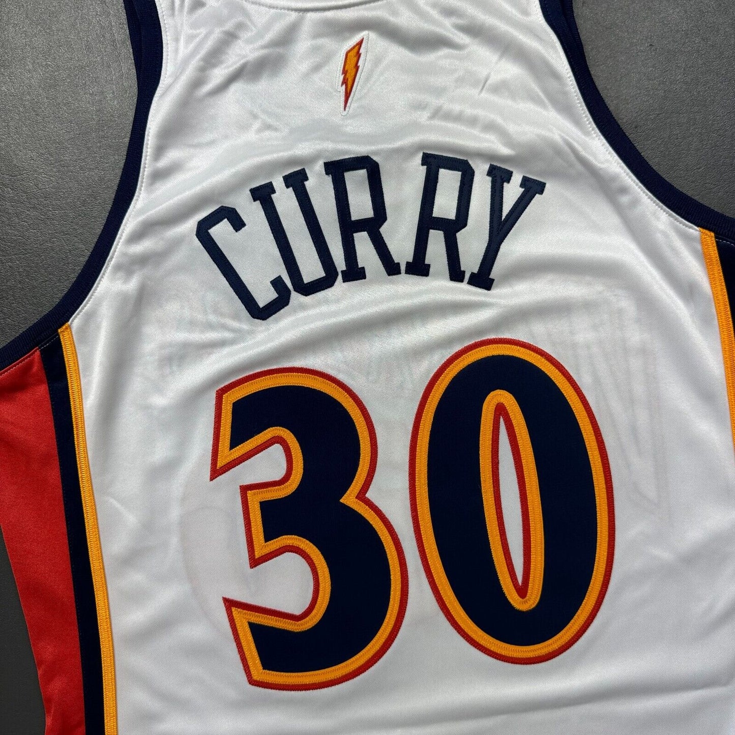 100% Authentic Stephen Curry Mitchell & Ness 09 10 Warriors Jersey Size 44 L Men