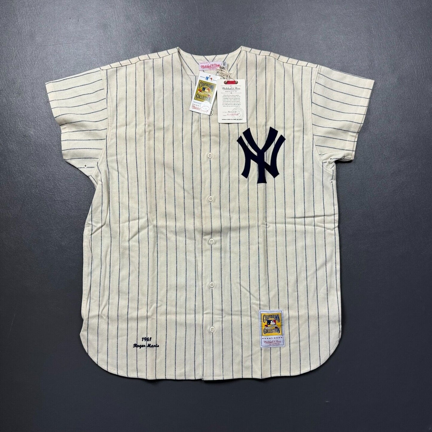 100% Authentic Roger Maris Mitchell & Ness 1961 NY Yankees Jersey Size 52 2XL