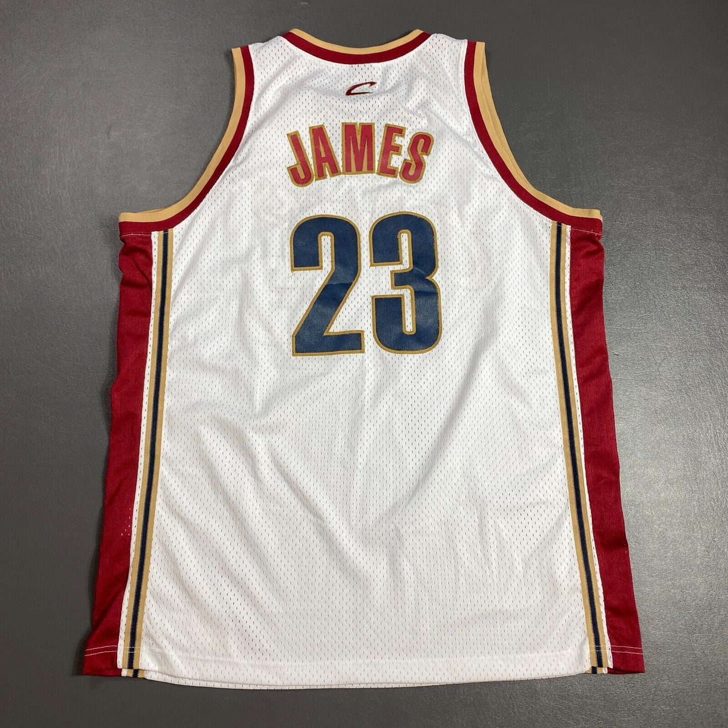 100% Authentic Lebron James Vintage Nike Cavaliers Cavs Jersey Size 2XL Mens