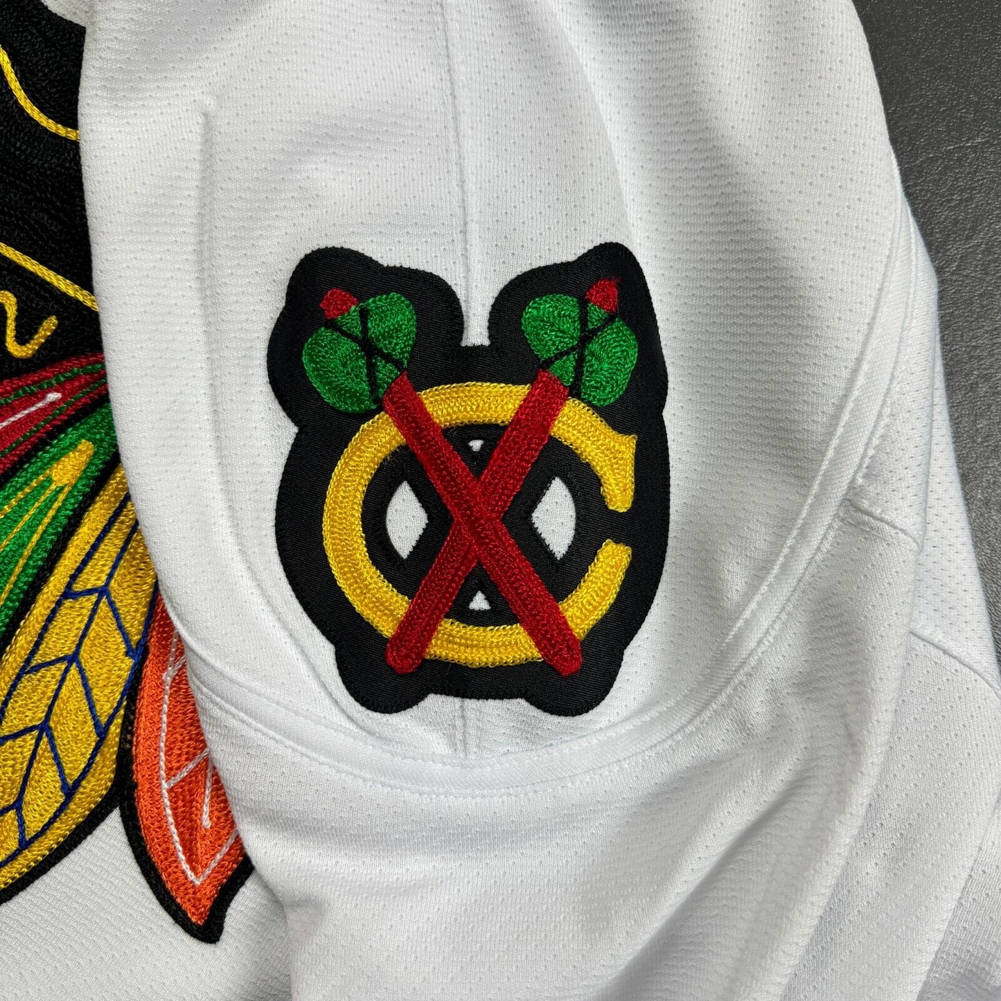 100% Authentic Chicago Blackhawks Reebok Jersey Size 56 3XL Mens