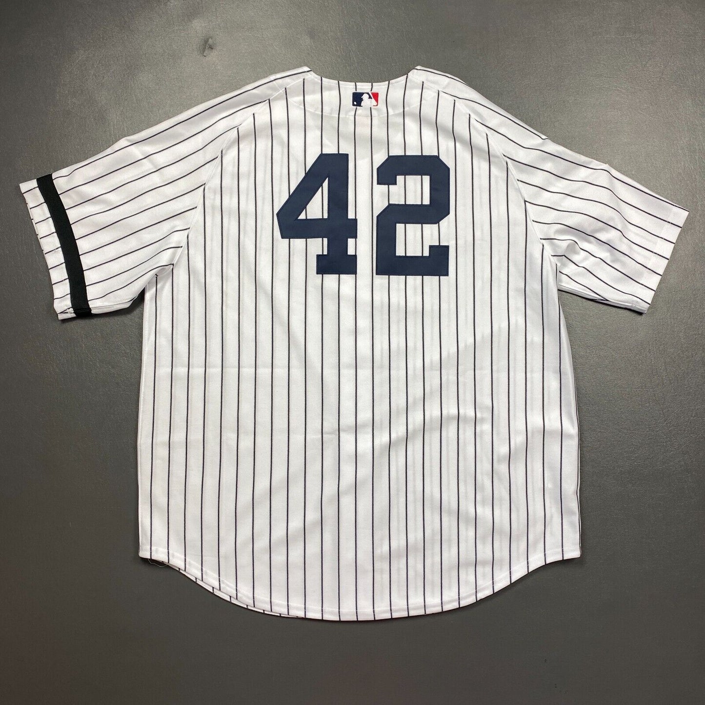 100% Authentic Mariano Rivera Mitchell & Ness 2000 NY Yankees Jersey Size 56 3XL