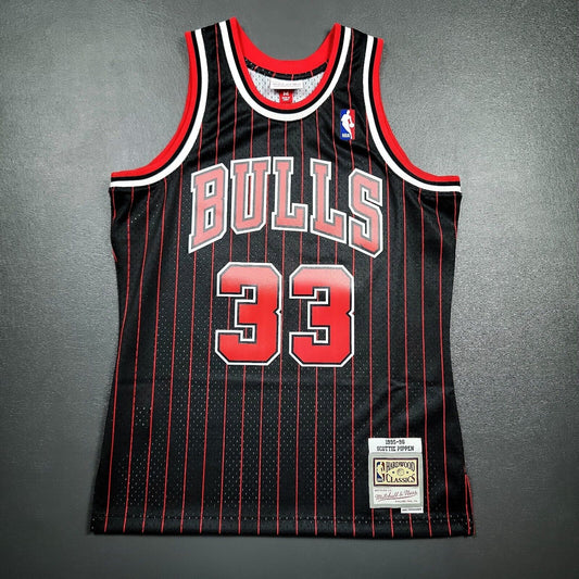 100% Authentic Scottie Pippen Mitchell Ness 95 96 Bulls Jersey Size 40 M Mens