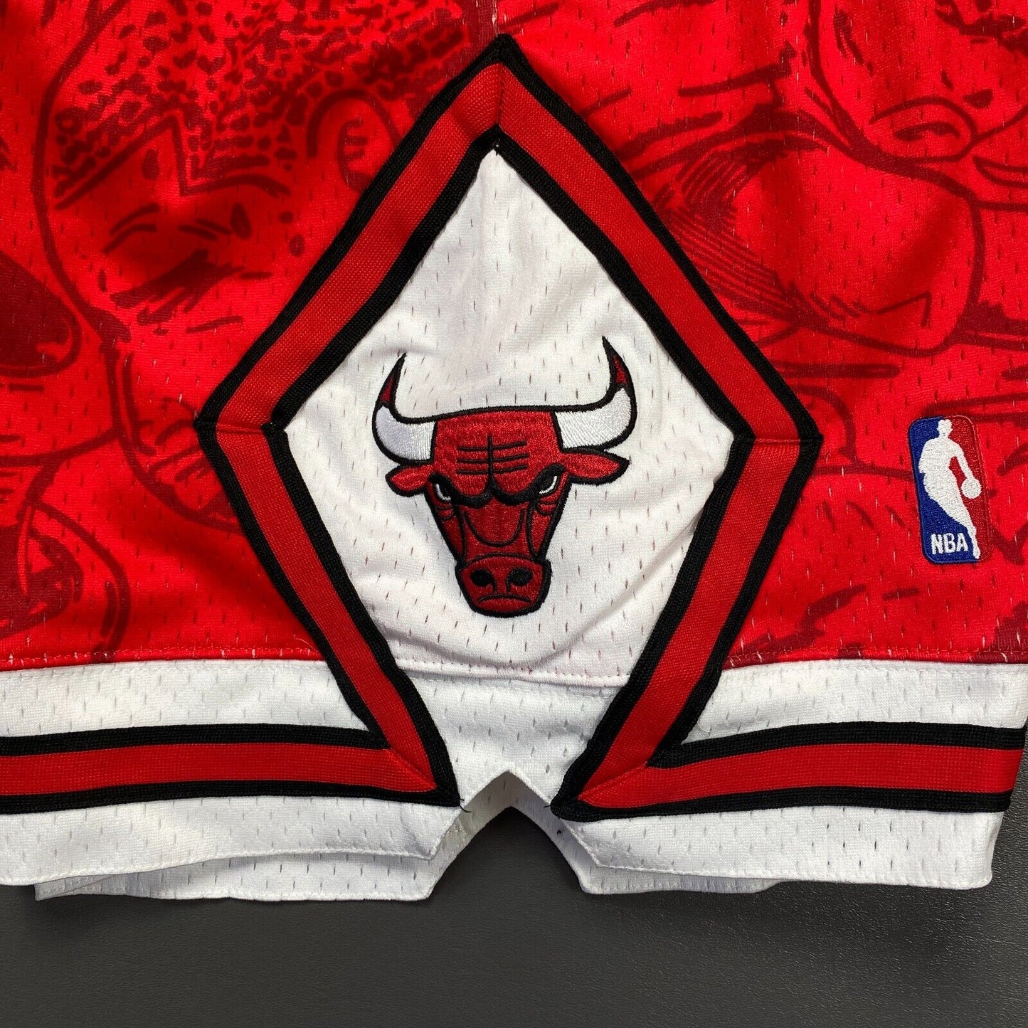 100% Authentic Hebru Brantley x Mitchell Ness 97 98 Bulls Shorts 48 XL - jordan