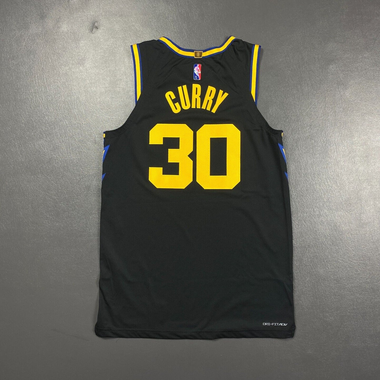 100% Authentic Stephen Curry Nike Warriors City Edition Jersey Size 44 M Mens