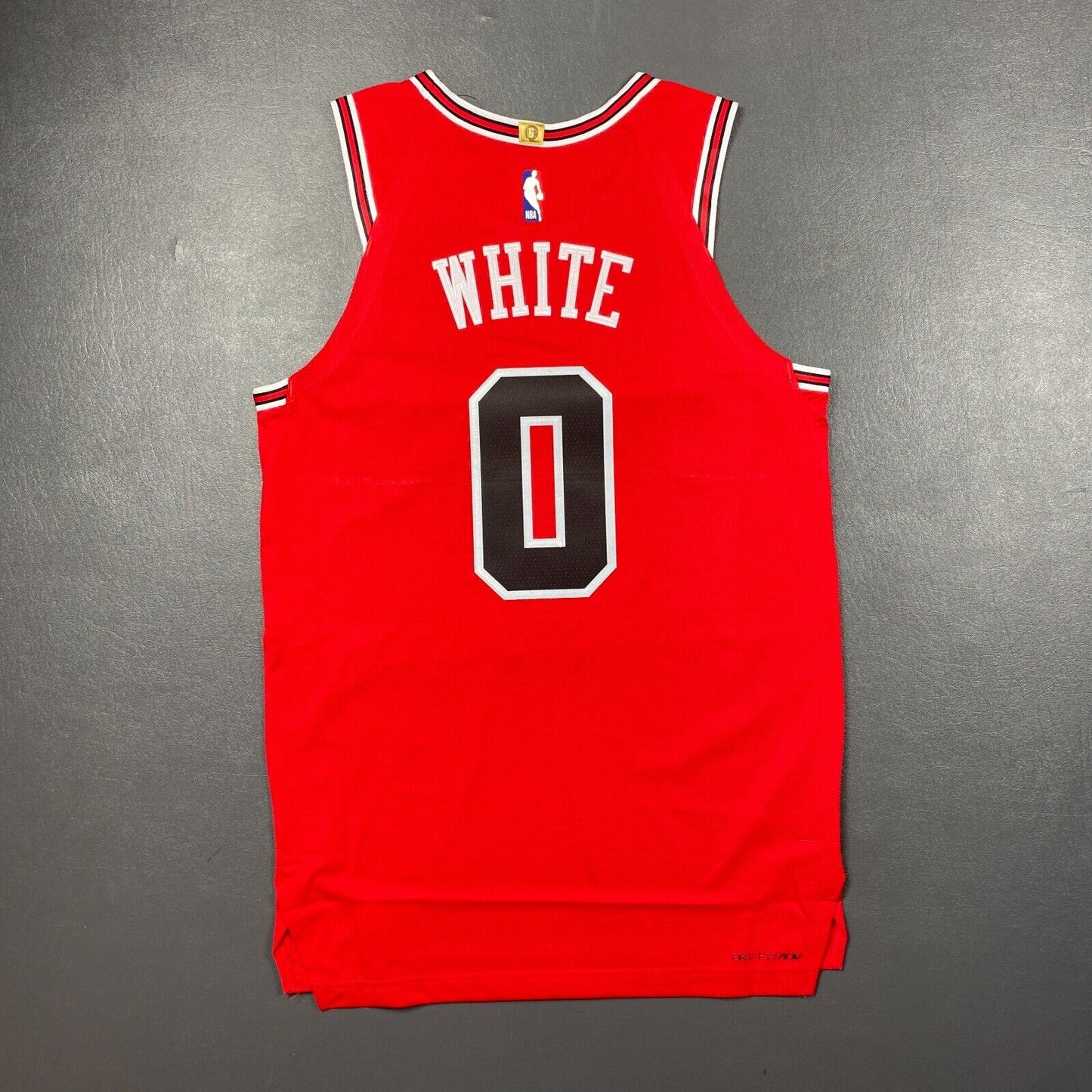 100% Authentic Coby White Nike Chicago Bulls Icon Edition Jersey Size 44 M Mens