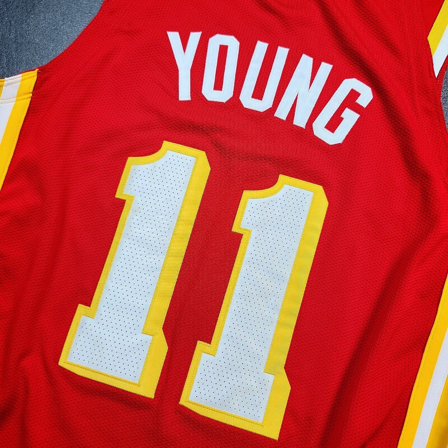 100% Authentic Trae Young Nike Hawks Icon Edition Jersey 44 M ShareCare Patch