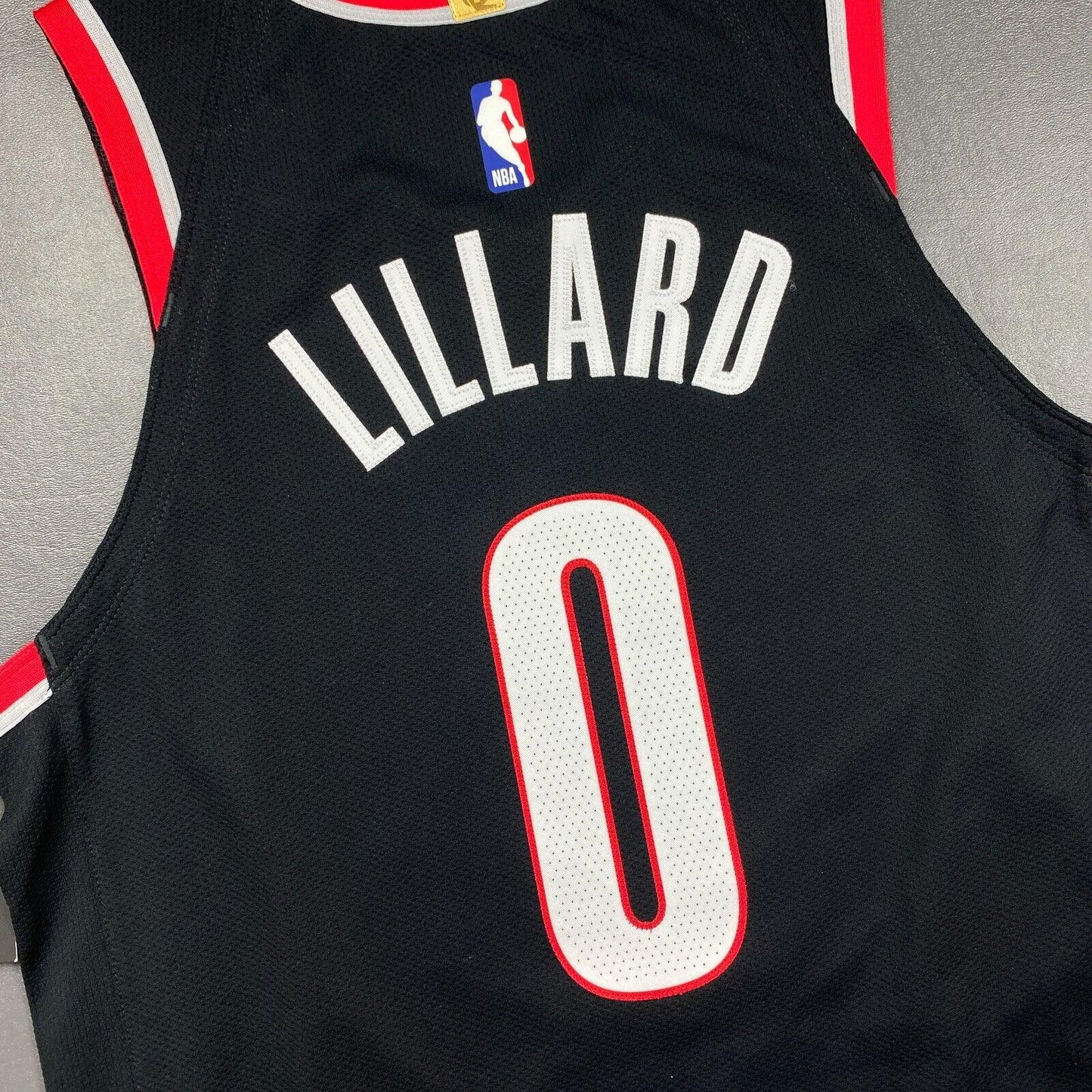 100% Authentic Damian Lillard Nike Portland Blazers Icon Jersey Size 44 M Mens