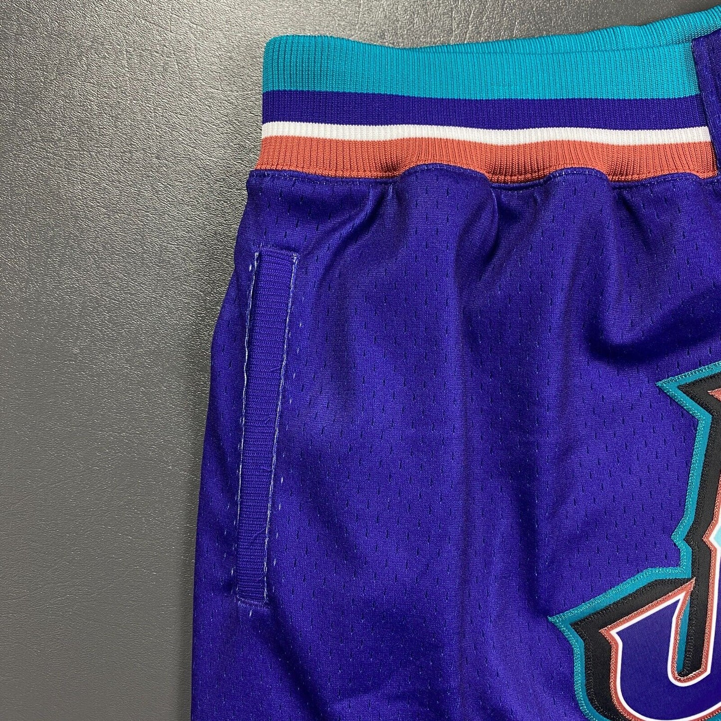 100% Authentic Just Don x Mitchell & Ness 96 97 Utah Jazz Shorts Size 2XL Mens