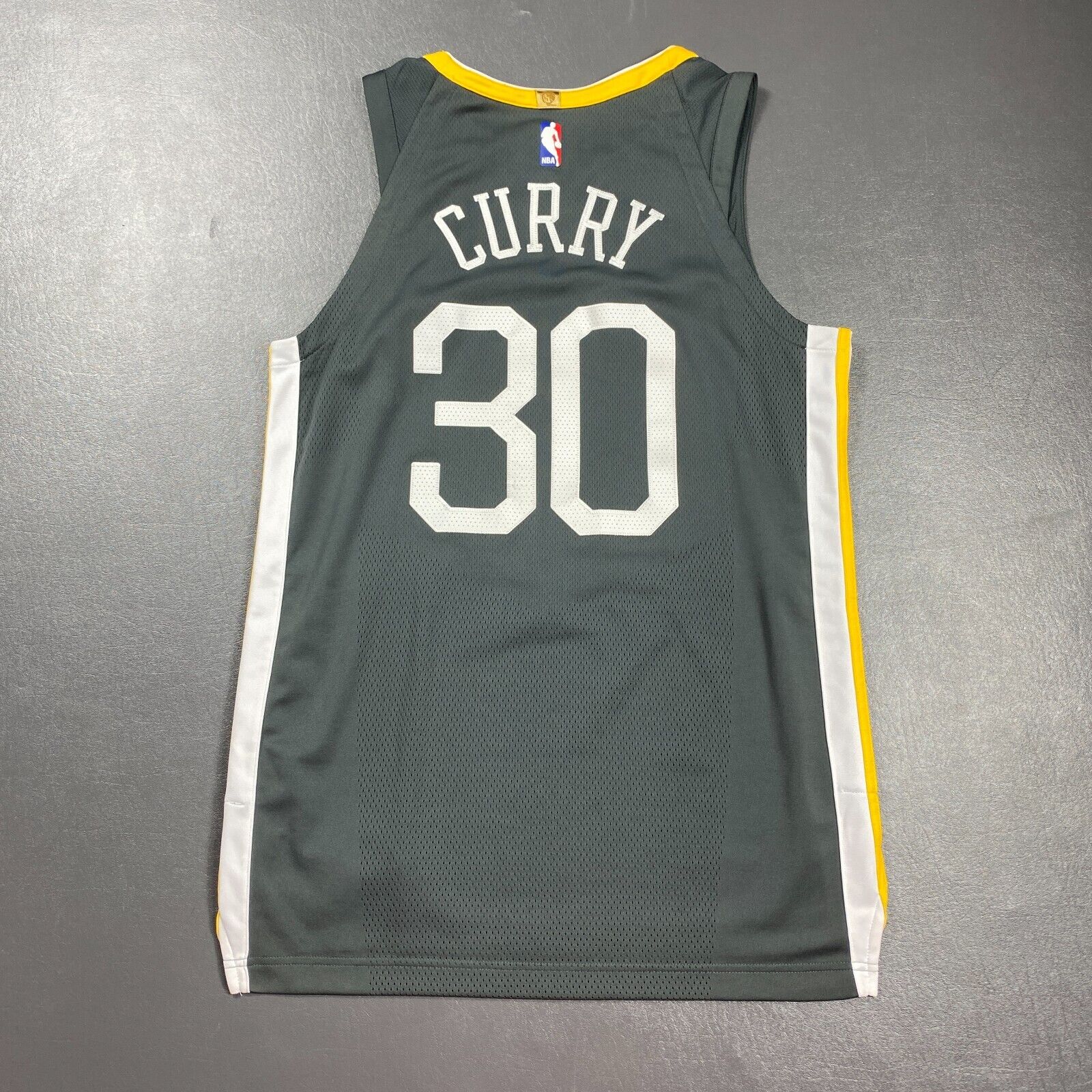 100 Authentic Stephen Curry Nike Warriors City The Town Jersey Size 4 Hardwood Fames