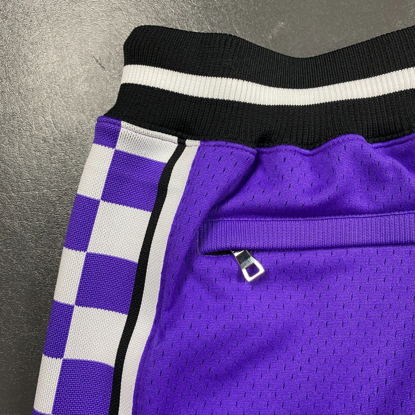 100% Authentic Just Don 94 95 Sacramento Kings Mitchell Ness Shorts Size XL Mens