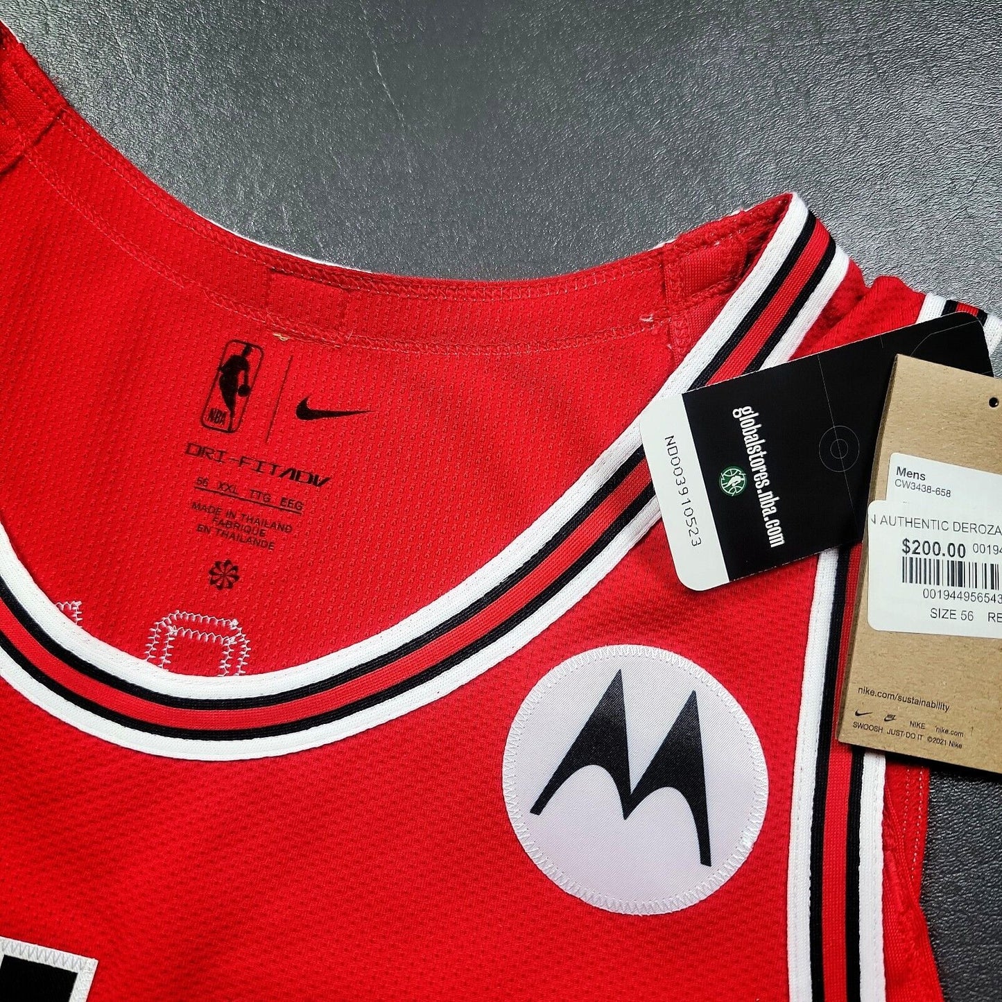 100% Authentic Demar DeRozan Nike Bulls Icon Edition Jersey Size 56 2XL Motorola