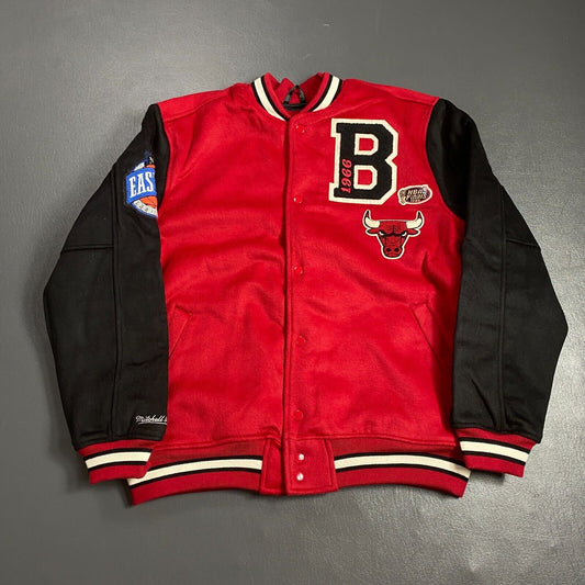 100% Authentic Chicago Bulls Mitchell & Ness NBA Team Legacy Varsity Jacket XS