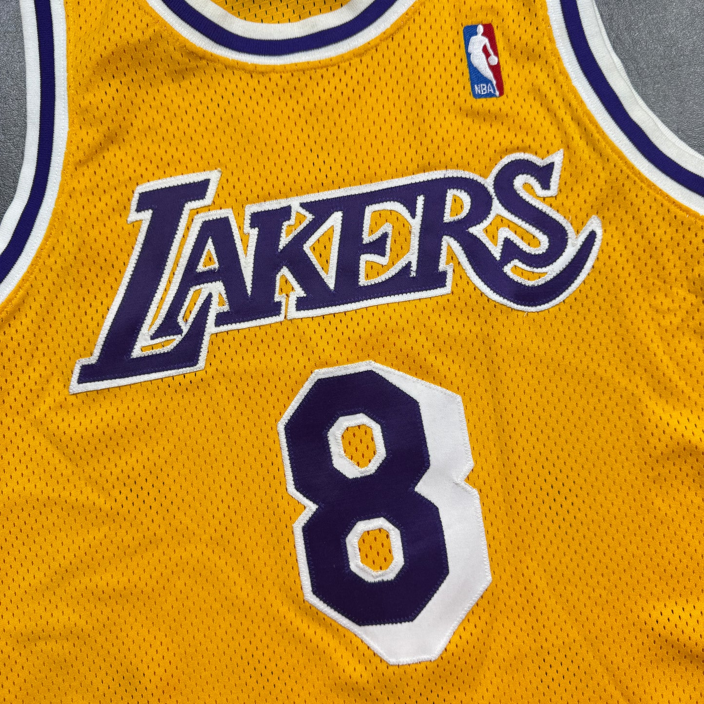 100% Authentic Kobe Bryant Vintage Nike 1998 LA Lakers Jersey Size 40 M Mens
