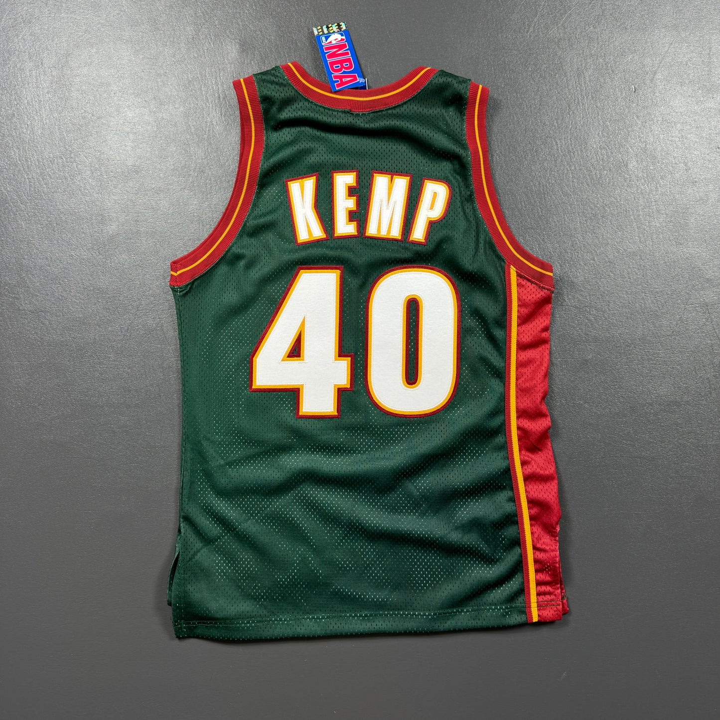 100% Authentic Shawn Kemp Vintage Champion Seattle Sonics Jersey Size 40 M Mens