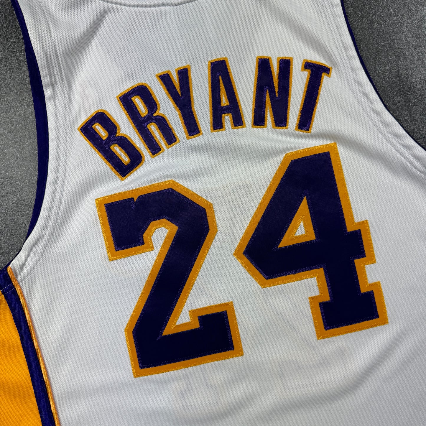 100% Authentic Kobe Bryant Adidas Los Angeles Lakers Finals Jersey Size 44