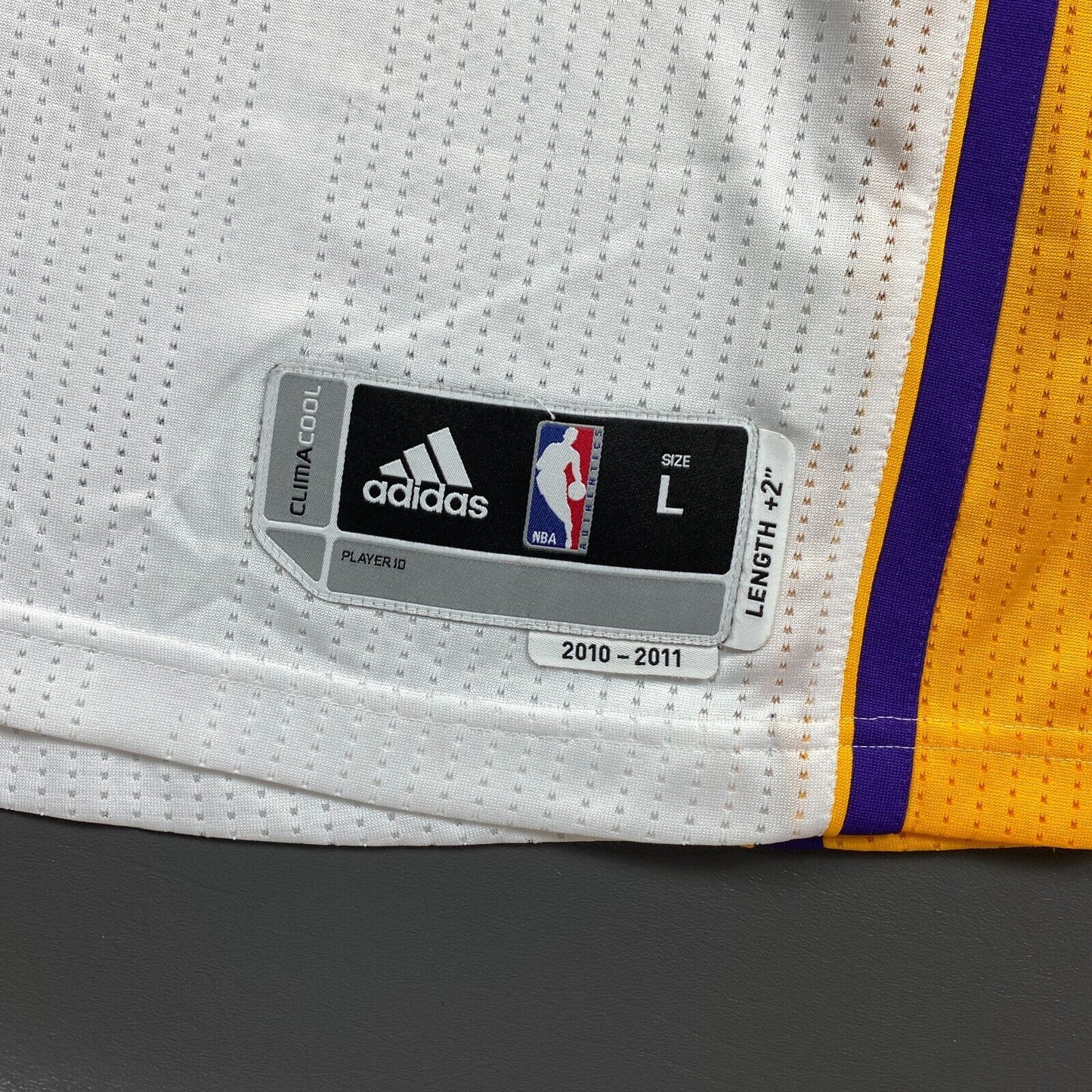 100% Authentic Kobe Bryant 2010 2011 Lakers Jersey Size L 44 Mens Pro Cut Mesh #