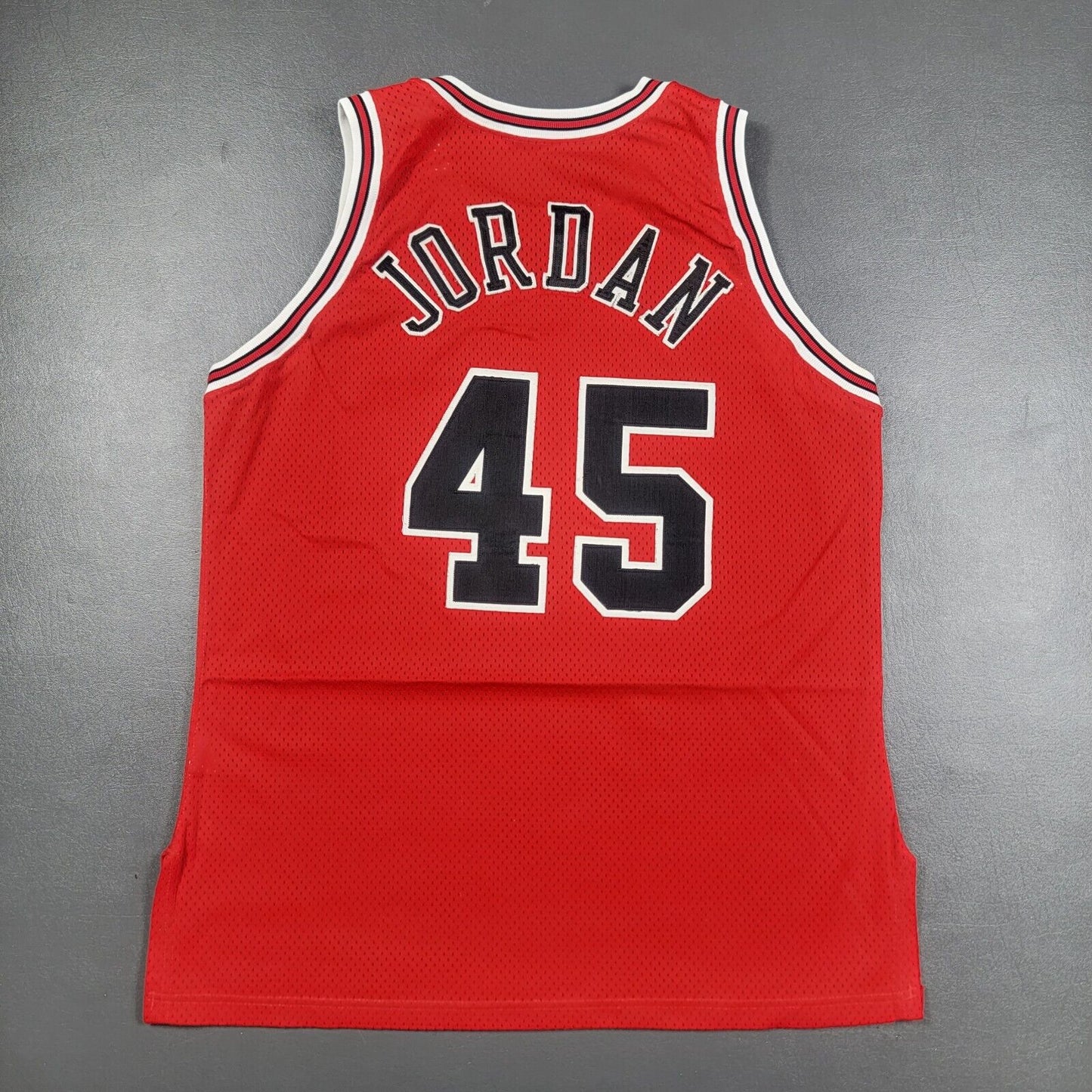 100% Authentic Michael Jordan Vintage Champion 9495 Bulls Jersey 48 XL pro cut