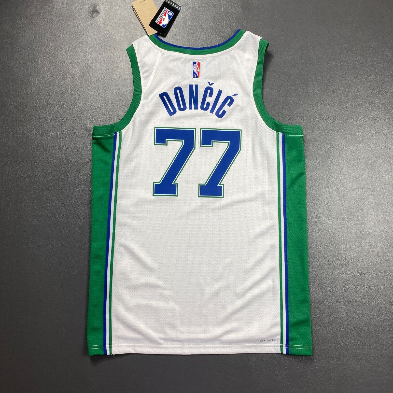 Luka Doncic jersey 2022 offers size Large NBA 75 aniversary embroidered