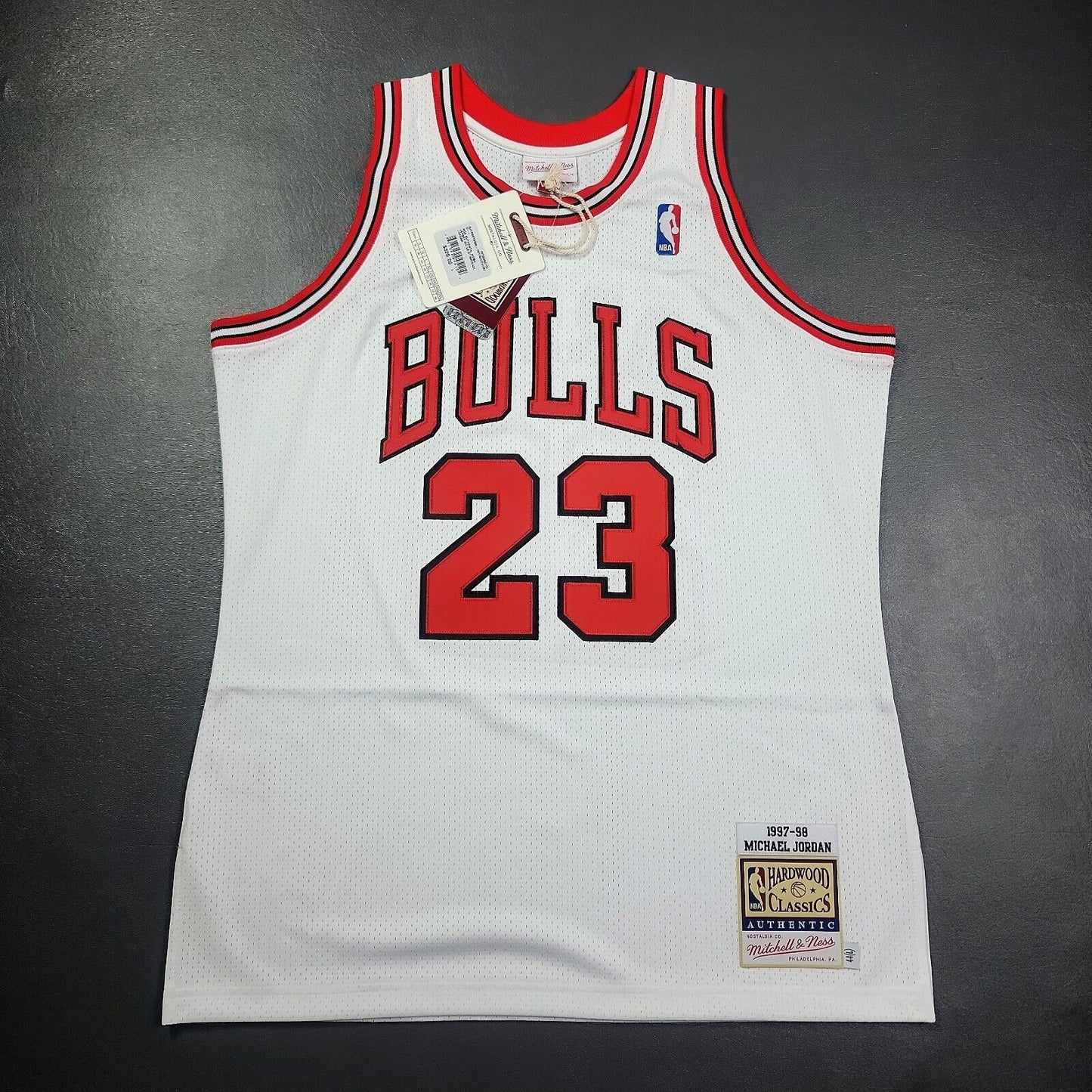 100% Authentic Michael Jordan Mitchell Ness 97 98 Bulls Jersey Size 44 L Mens