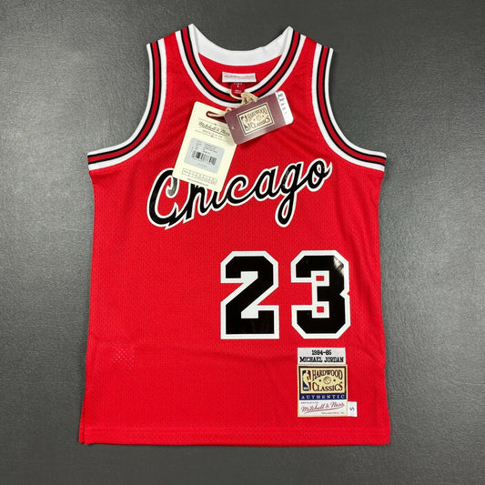 100% Authentic Michael Jordan Mitchell Ness 84 85 Bulls Jersey S 8 Youth Boy