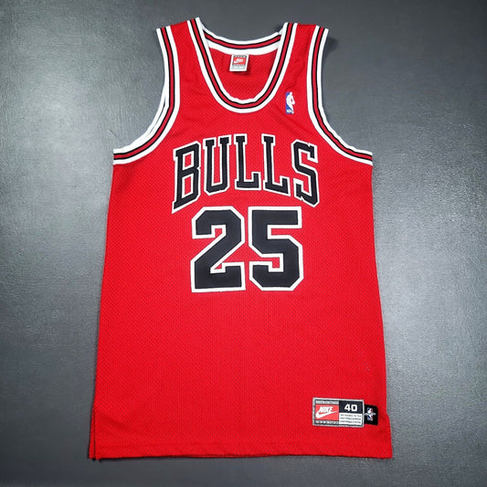 100% Authentic Steve Kerr Vintage Nike 97 98 Bulls Jersey Size 40 M Mens jordan