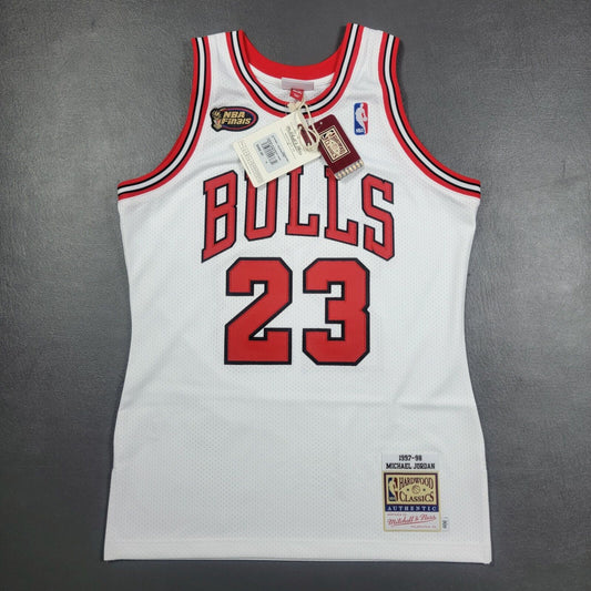 100% Authentic Michael Jordan Mitchell Ness 97 98 Finals Bulls Jersey Size 40 M